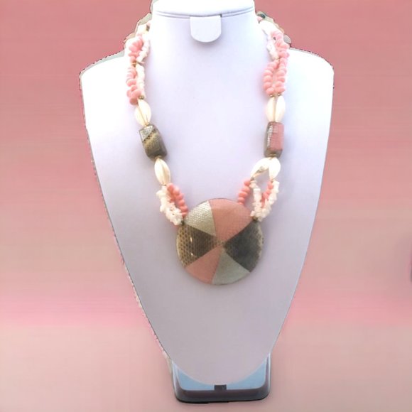 DISCO LEMONADE Vintage Edition, Festival Pink Mother of Pearl Statement Necklace - Picture 1 of 4